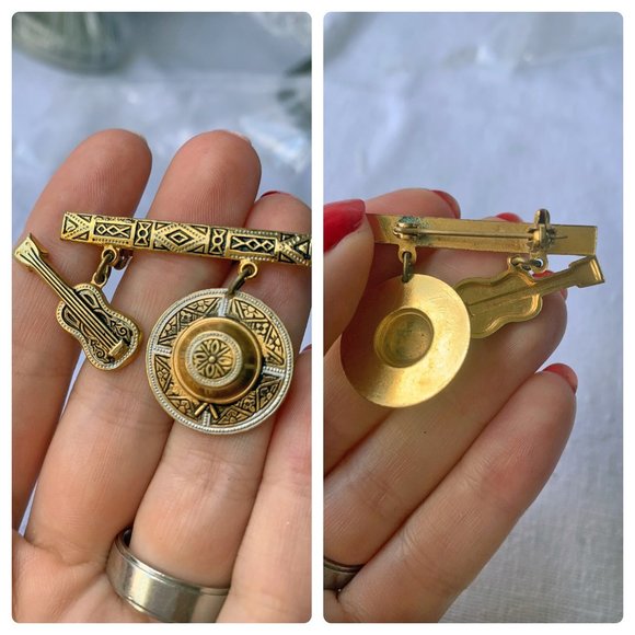 Vintage Damascene Jewelry - VINTAGE Damascene Brooch - circa 1960s